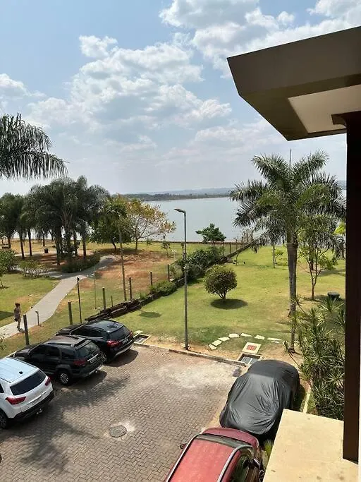 Flat No Life Resort A Beira Lago Brasilia Brasil