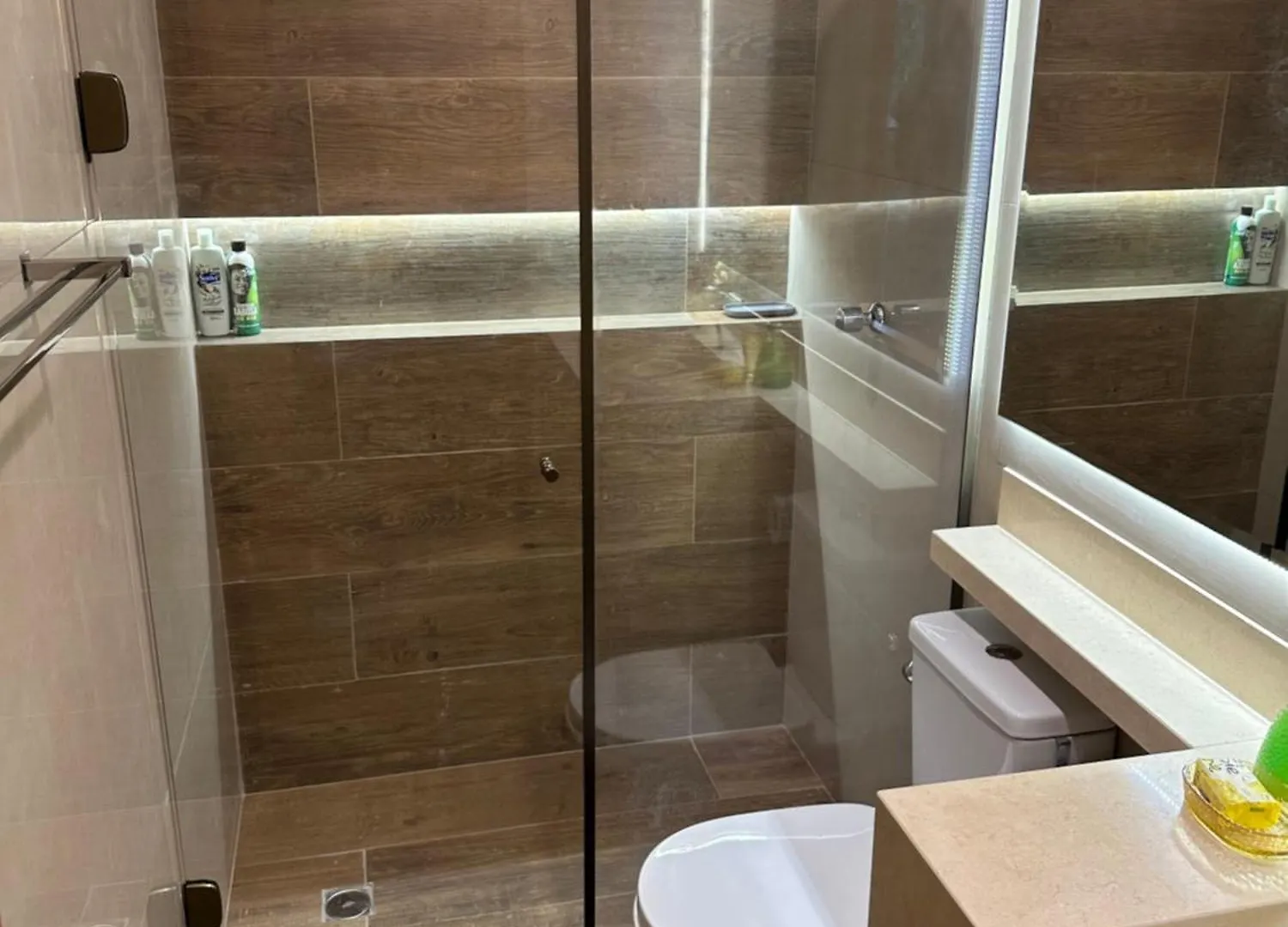 Flat No Life Resort A Beira Lago Brasilia 0*,